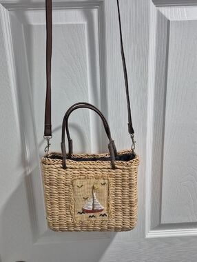 Sonoma Natural Straw Crossbody with Sailboat Appliqué and Brown Trim